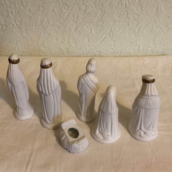 VINTAGE: 6pcs - Bisque Porcelain Nativity Set By Giftco - Christmas Holiday - Picture 7 of 7